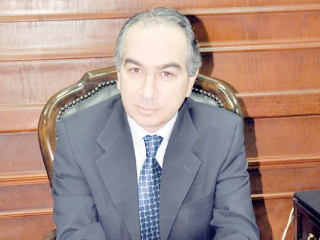 محافظ الجيزة: %79 من شكاوى المواطنين تنحصر فى مياه الشرب والصرف