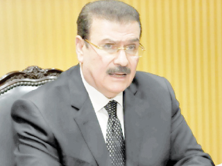 «ضاحى»: يلتقى وفدًا صينيًا لبحث الإجراءات الفنية للقطار المكهرب