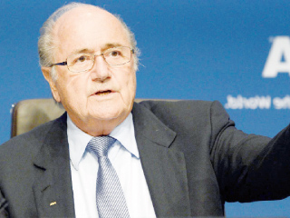 إيقاف بلاتر وبلاتينى 90 يوماً على ذمة التحقيق