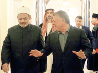 شيخ الأزهر يبحث الانتهاكات الإسرائيلية بحق الأقصى مع ملك الأردن