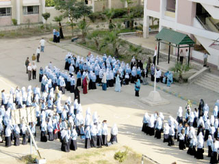 الكتب لم تصل المدارس حتى الأسبوع الثالث