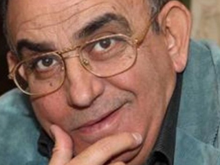 «العقاد» بثياب سلفية