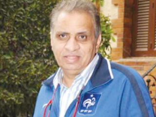 المهن السينمائية وغرفة صناعة السينما تحقق مع أحمد السبكى