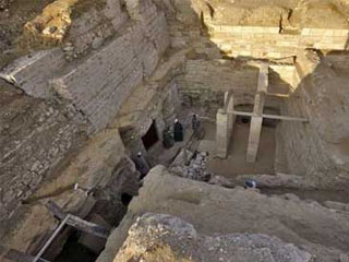 شرطة «إيتاى البارود» تحبط عملية تنقيب عن الآثار