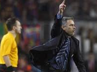 مورينيو يضع عينه على هداف منتخب أوكرانيا