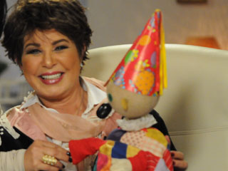 «بقلز» يطالب ماما نجوى بالعودة لجمهوره بـ «بيت العيلة»