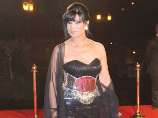 سوسن بدر تنتهى من «الدخول فى الممنوع» وتبدأ فى «بث مباشر»