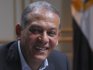 «السادات» يدعو لدراسة أسباب العزوف قبل «المرحلة الثانية»