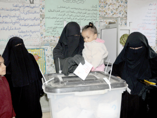 الشعب يرفض «المتاجرين بالدين»
