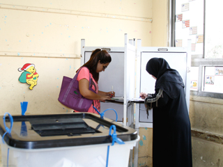 اليوم بدء الصمت الانتخابى ..والمعركة تشتعل بين الأحزاب لحسم «الإعادة»