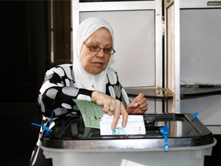 الأحزاب: الرشاوى وخرق الصمت وضعف المشاركة.. أبرز عيوب «الأولى»