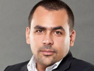 الحسينى: الحكومة «جابت كحكة» وأداؤها مضحك فى الانتخابات