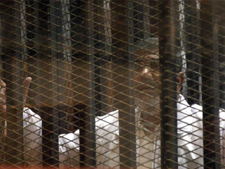 تأجيل قضية اقتحام سجن بورسعيد إلى الغد وجلسة 15 نوفمبر لسماع أقوال مرسى