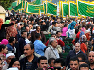 المصالح الانتخابية تفرق «الصوفية»