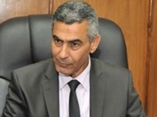 وزير النقل يطلب من الشرطة مواجهة الباعة الجائلين وتأمين مخازن القطارات والمترو