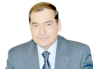 الملا: 2.2 مليار دولار استثمارات جديدة للبحث عن البترول والغاز