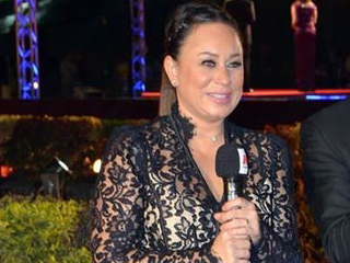 إنجى: شائعة ارتدائى «هوت شورت»  على الشاشة «عيب» و«بنغزل برجل حمار»