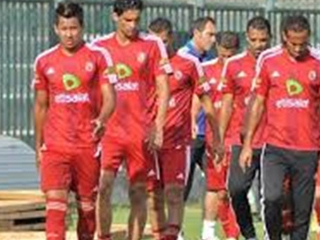 هروب جماعى لنجوم الأهلى