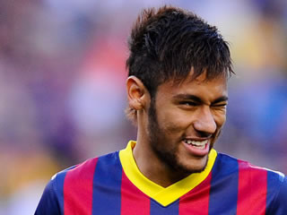 والد نيمار يهدد برحيل نجله عن برشلونة