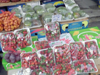 قوافل غذائية بأسعار مخفضة فى المحافظات