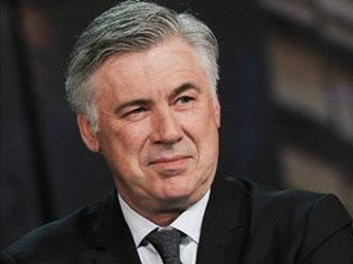 أنشيلوتى يثير الجدل بتواجده بالقرب من ملعب تشيلسى