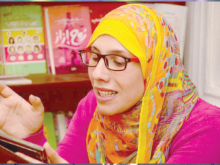 دعاء فتوح تحتفل بصدور ديوانها «الناس إنصاص»