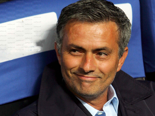 مورينيو يفتح النار على الفيل الإيفوارى