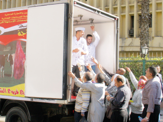 التموين تواجه جشع التجار واستغلال المواطن