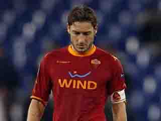 أسطورة روما يشيد بريال مدريد