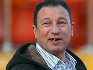 الخطيب وأبوريدة مرشحان لقائمة البرلمان