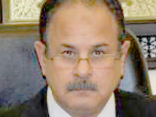 63 ضابطًا وضابطة و5 أطقم تمريض فى زيارة طبية للسجون والأقسام