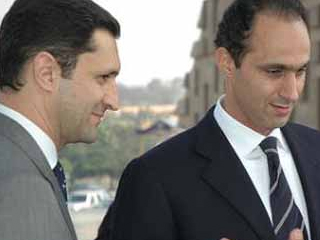 تأجيل محاكمة علاء وجمال مبارك  فى «التلاعب بالبورصة» لـ19 مارس