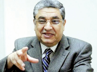 تشغيل محطة العاصمة الإدارية فى ديسمبر المقبل ومشروع محولات أسوان على نفقة المستثمرين