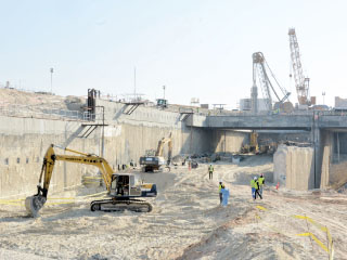 رئيس الهيئة الهندسية:استلام الماكينة الألمانية لحفر الأنفاق خلال أيام.. وننفذ نفقى سيارات بطول 6100 متر