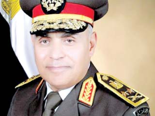 صدقى صبحى يزور مصابى القوات المسلحة والشرطة والقضاء