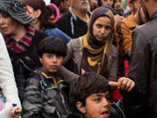 ألمانيا: اللاجئون «حمل اقتصادى»..ونحذر من إدراجهم على لوائح الإرهابيين