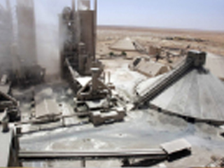 اتحاد الصناعات: «تعديلات القانون» تمهد الطريق  للفساد.. وتراجع الاستثمارات يهدد آفاق التنمية