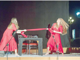 لم نستبعد أحد والبيت الفنى له مهرجاناته وندعم المسرح النوعى