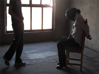 خطف مسن على يد موظفين وطلب فدية