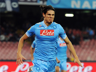 مانشستر يونايتد الأقرب للتعاقد مع كافانى