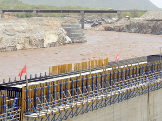 اجتماع لوزراء المياه بالخرطوم اليوم مع ممثلى الشركتين ضمانا لعدم تجدد أزمة تقاسم المهام