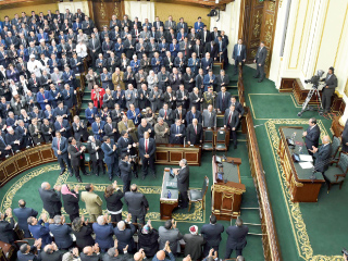 النواب صفقوا  21 مرة فى 30 دقيقة