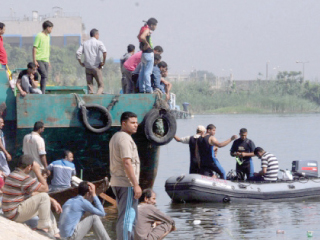 أمن البحيرة يضبط 57 مخالفة للمراكب والمعديات فى النيل