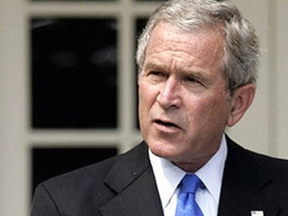 جورج بوش الابن ينتقد «ترامب» بطريقة غير مباشرة ويدعم أخاه فى انتخابات الرئاسة