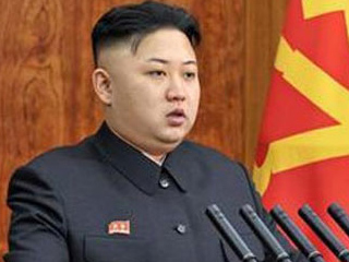 زعيم كوريا الشمالية يشرف على مناورات جوية مفاجئة