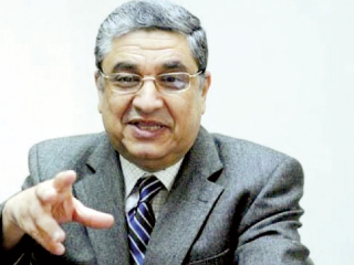 شاكر: إنشاء محطتين  لتوليد الكهرباء من الطاقة الشمسية والفحم