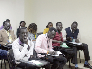 طلاب مصر وجنوب السودان يدرسون «مهارات الاتصال الفعال»