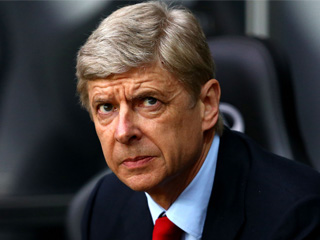 فينجر «زعلان» من جماهير أرسنال