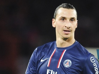 إبراهيموفيتش يطالب بتمثال بدلاً من برج إيفل للبقاء مع سان جيرمان