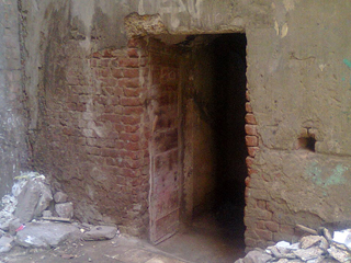 العقارات الآيلة للسقوط.. حقل «ألغام» ينفجر فى وجه محافظ دمياط